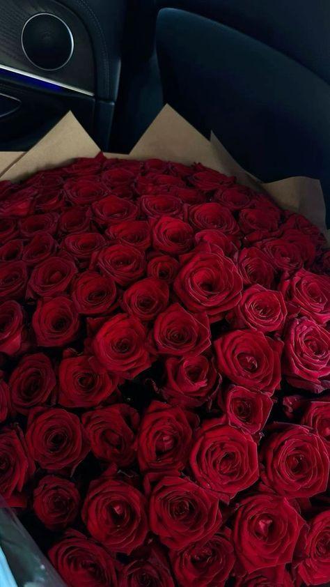 Solar Sky Collect workshop space where corporate flower arrangements are designed and prepared for business delivery